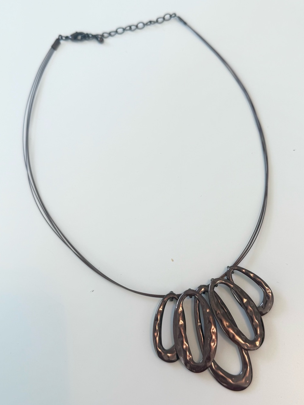 Elegant Metal Multi-Loop Pendant Necklace